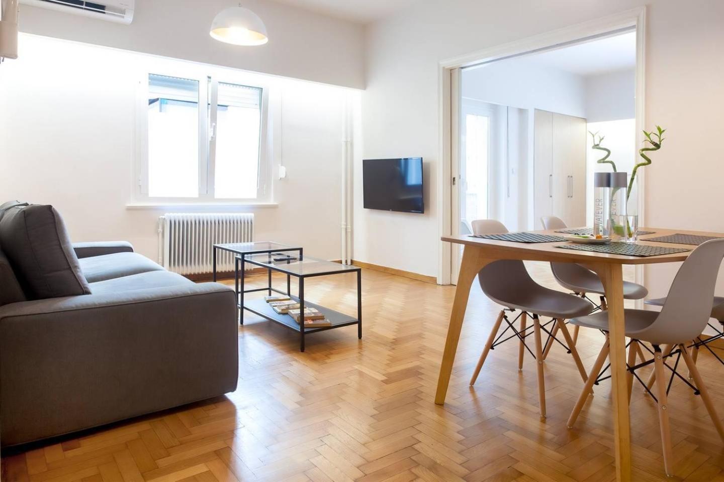 Toni'S 2Bd Home In Centre, 15 Sec To Metro 아테네 외부 사진